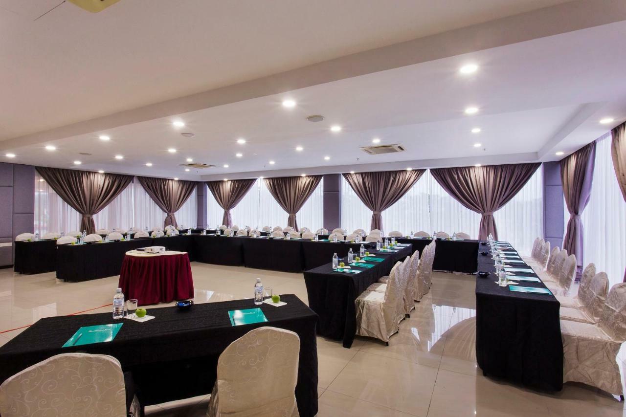 Amansari Hotel Nusajaya Nusajaya  Esterno foto